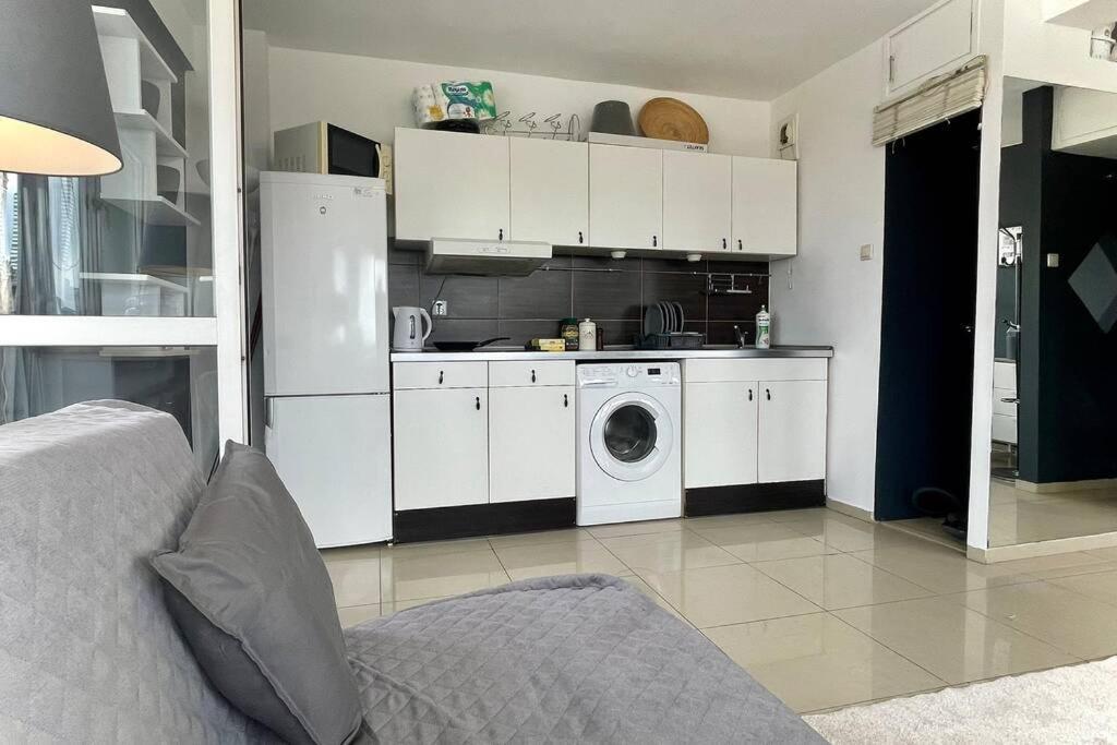 Sawa Apartment 2Xmetro Wifi 500 Mbs 50'Tv Netflix Hbo Appletv+ 바르샤바 외부 사진