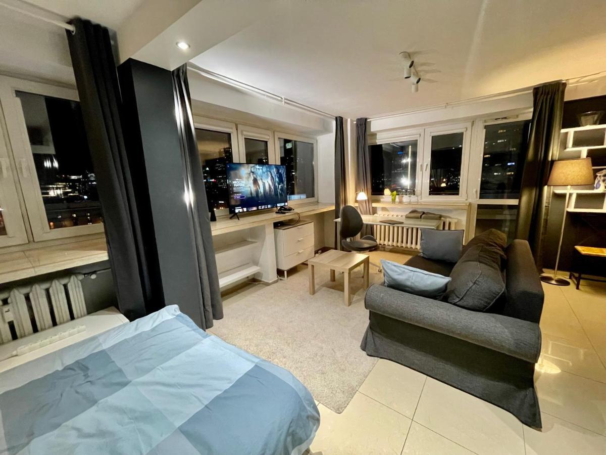 Sawa Apartment 2Xmetro Wifi 500 Mbs 50'Tv Netflix Hbo Appletv+ 바르샤바 외부 사진